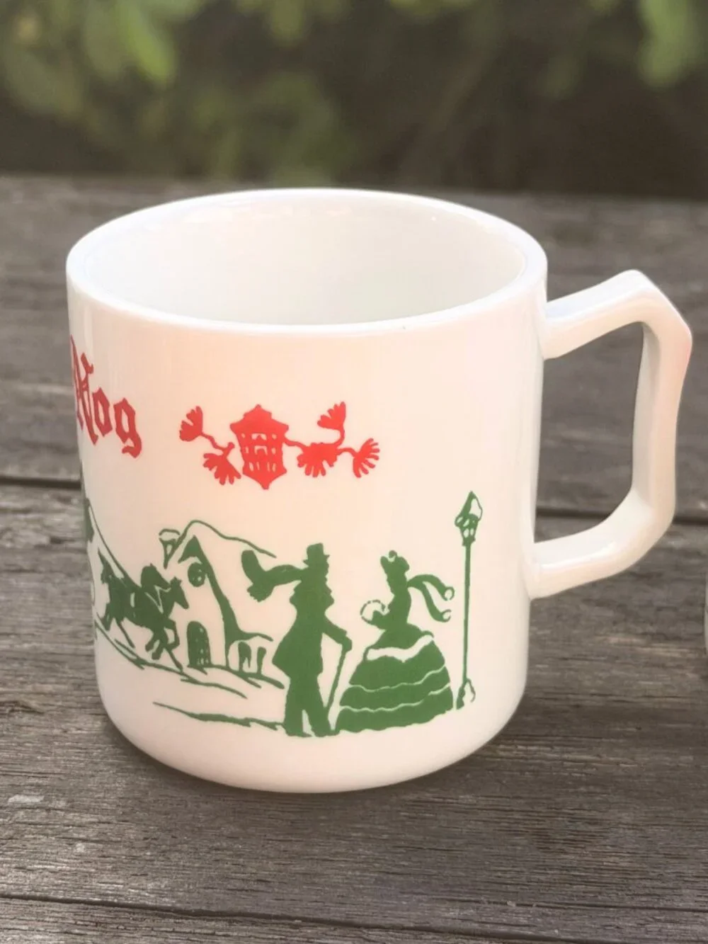 MIRACLE Set of 2 Retro Eggnog Holiday Mugs Ceramic 6oz Winter Scene Christmas